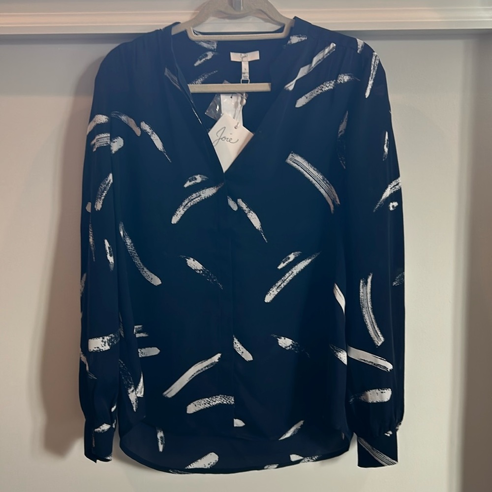 NWT Long sleeve button down
